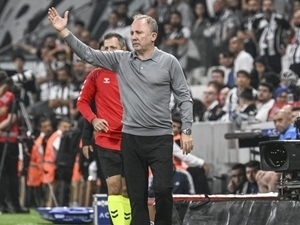 Teknik ekibe moral: Ndidi’den planl� gol!