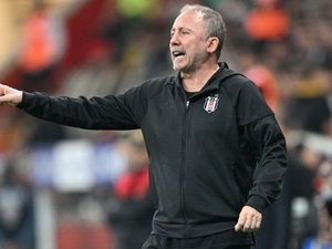 Sergen Yal�n’dan oyunculara mesaj: “Kay�p l�ks�m�z yok!”