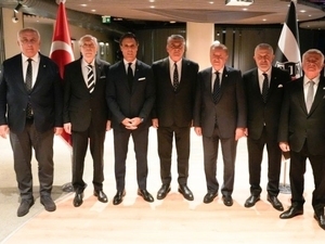 CANLI: Be�ikta�’ta Ola�an Divan Ba�kanl�k Se�imi!