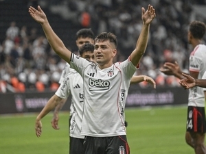 Cengiz �nder, Be�ikta�’ta kalmak istiyor!