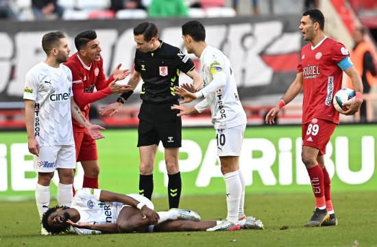 �te Kas�mpa�a ma�m�z�n hakemi! – Futbol