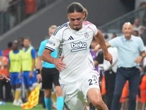 Be�ikta�’ta Taylan Bulut yine s�n�f� ge�emedi!