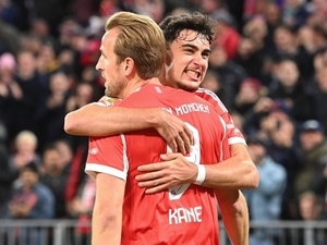 Bayern M�nih, Dortmund’u iki golle ge�ti!