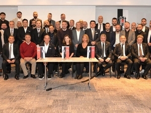 Avrupa’daki, Be�ikta� derneklerinin ba�kanlar� K�ln’de topland�