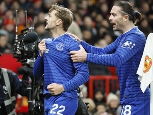 Everton, tak�m i�i krize ra�men 12 y�l sonra Old Trafford’da kazand�!