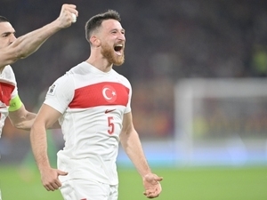 Be�ikta�’ta geri say�m; Salih �zcan!