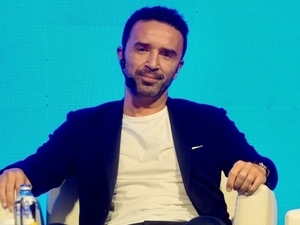 G�khan G�n�l ve Emrullah �alk g�zalt�nda