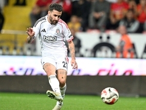 Be�ikta�’ta Rafa Silva g�z boyuyor!