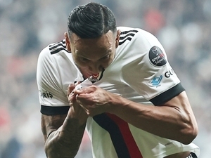 Josef de Souza: “Be�ikta� benim gibi…”