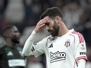 Rafa Silva, derbide de yok!