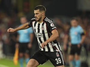 David Jurasek, Slavia Prag ile g�r���yor