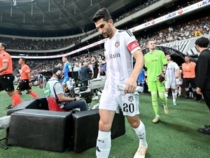 Be�ikta�’ta kadro d��� ger�e�i ortaya �kt�!