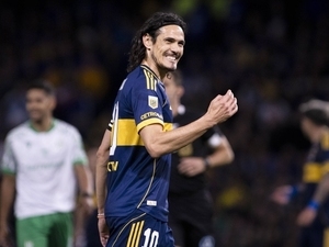 Edinson Cavani futbolu b�rakt��n� a�klad�