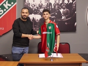 Adem Ye�ilyurt i�in transfer yan�t�!