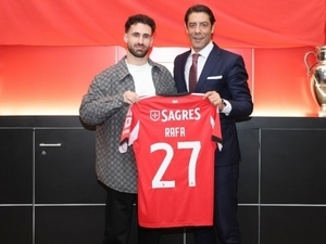 Benfica taraftarlar�ndan Rafa Silva’ya tepki!