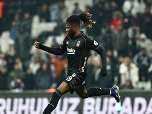 Be�ikta�’a El Bilal Toure’den k�t� haber!