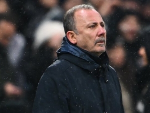 Be�ikta�’ta 3 veda, gelen yok!