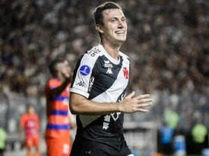 Be�ikta�’ta sol bek transferi i�in geri say�m: Lucas Piton