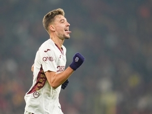 �ngiltere’den Ernest Mu�i i�in geliyorlar!