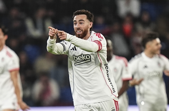 Ali Ece: “Bu ikiliyle Be�ikta� daha farkl�!”