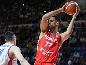 12 Dev Adam’dan S�rbistan’da harika zafer!