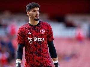 Altay Bay�nd�r, d�n�� i�in g�nleri say�yor