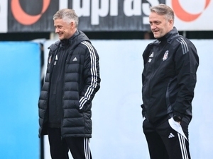 Be�ikta�’tan ayr�ld�; Kayserispor’a �ok yak�n!