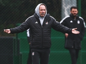 Sergen Yal�n’dan tak�ma uyar�: “Buras� Be�ikta�!”