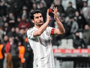 Be�ikta�l� Necip Uysal ikinci kez baba oldu