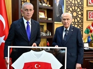 Devlet Bah�eli’den �brahim Hac�osmano�lu’na destek