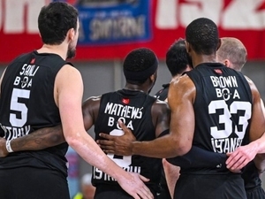 Be�ikta�’tan �rk� pankarta tepki! – Basketbol