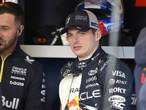 Verstappen, bas�n toplant�s�nda gazeteciyi odadan kovdu