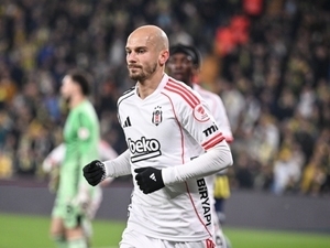 Vaclav Cerny milli tak�mdan aff�n� istedi!