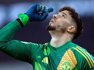 �ngilizler duyurdu: Be�ikta�’ta Altay Bay�nd�r geli�mesi!