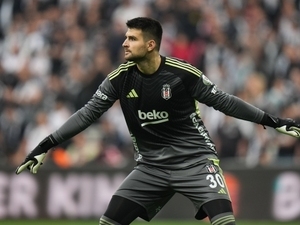 Ersin Destano�lu yuvadan u�maya haz�rlan�yor