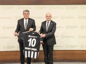 Serdal Adal�, Mehmet �im�ek’i ziyaret etti