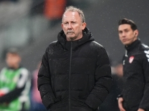 Sergen Yal�n 3 ismin biletini kesti