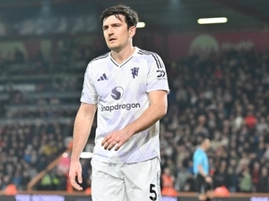 Manchester United’da Maguire’ye yeni s�zle�me!