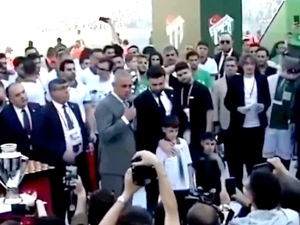 Hac�osmano�lu’na �ok protesto! Isl�klar susmad�