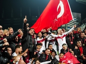 Samet Akayd�n: “A�lamamak i�in zor tuttum kendimi”