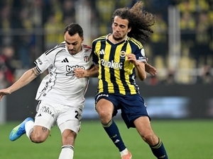 Sergen Yal�n’dan G�khan Sazda�’na destek!