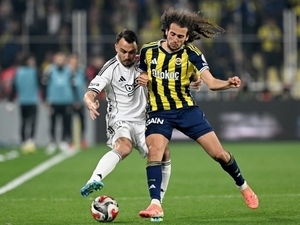 G�khan Sazda�, Be�ikta� taraftarlar�n� hayal k�r�kl��na u�ratt�!