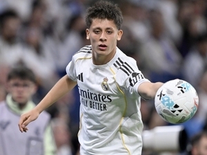 Arda G�ler sakatland�: D�nya Kupas� tehlikesi