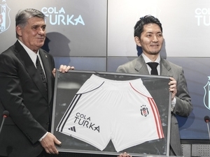 Be�ikta�’�n yeni sponsoru Cola Turka oldu