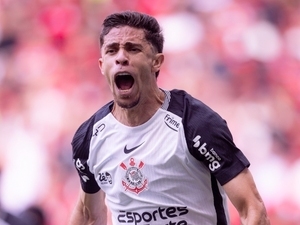 Be�ikta�’�n eski futbolcusu darp edildi!