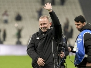 Be�ikta�’ta Sergen Yal�n dalya demeye haz�rlan�yor