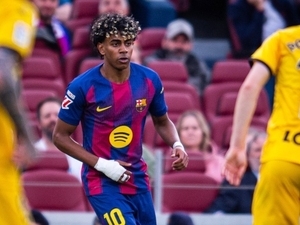 Barcelona 4 att�, Real Madrid ile fark� a�t�!