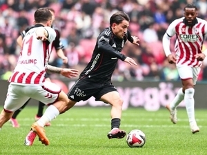 Be�ikta�’ta Cengiz �nder dibe vurdu!