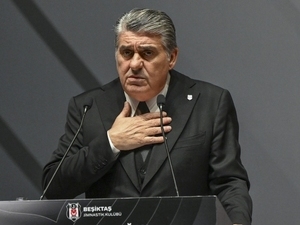 Serdal Adal�’n�n b�y�k hayali: Y�ld�z kanat!