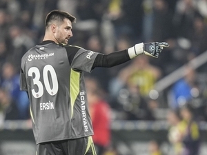 Be�ikta�’ta ayr�l�k haz�rl��: Ersin Destano�lu